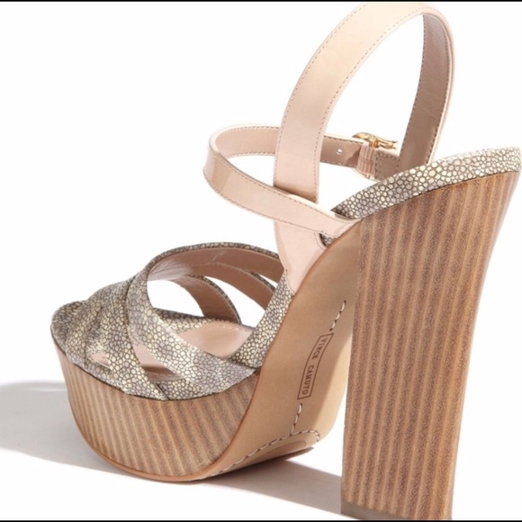 Vince Camuto VC-Miner Stacked Heel S8 - Picture 2 of 8